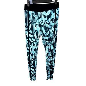Adidas Speed Wick Cross Fit Ribbon Patter Leggings Size Small Exercise Workout